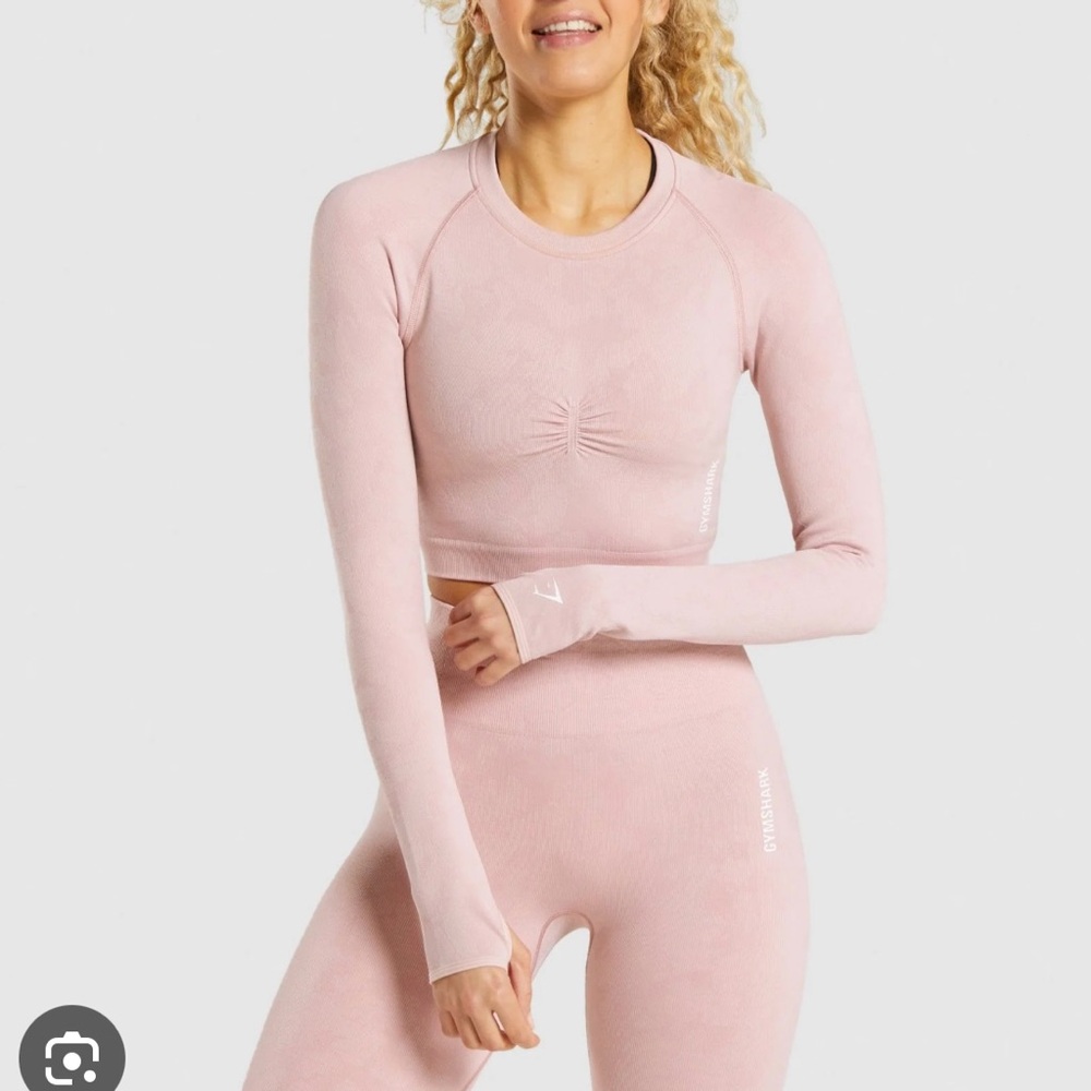 Like new Gymshark Adapt Camo Seamless Long Sleeve Crop top light pink small